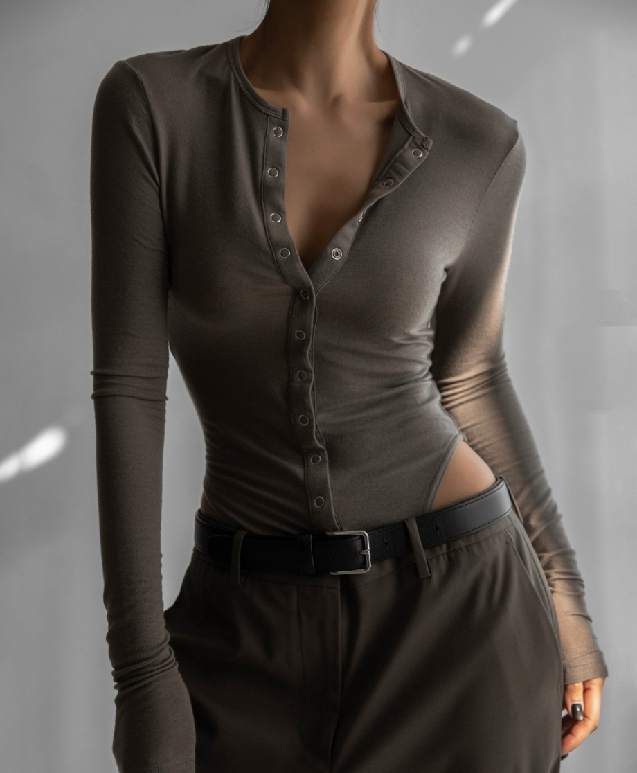 Body mit Druckknopfdetails