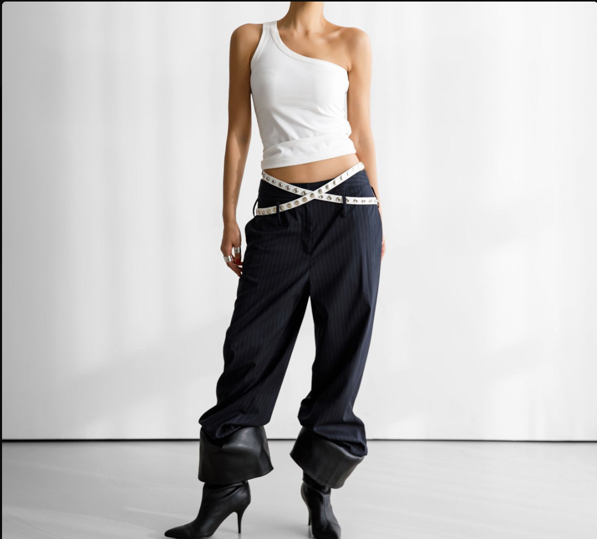 One Diagonal Line Shoulder Tank