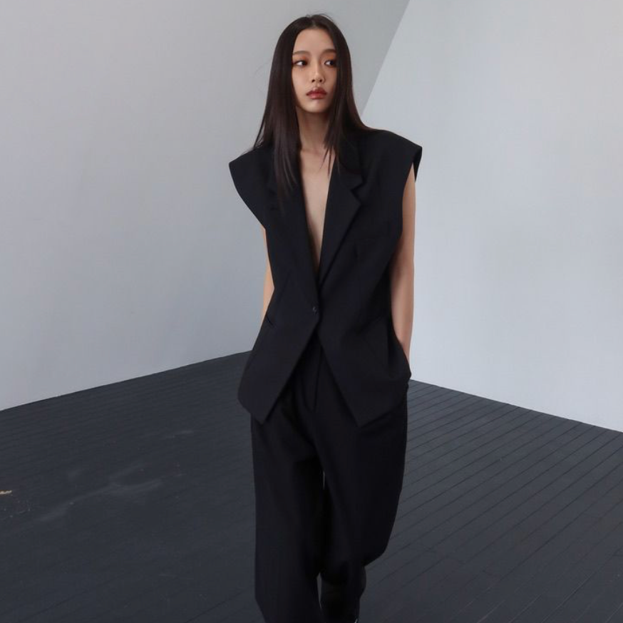 The Elara Vest