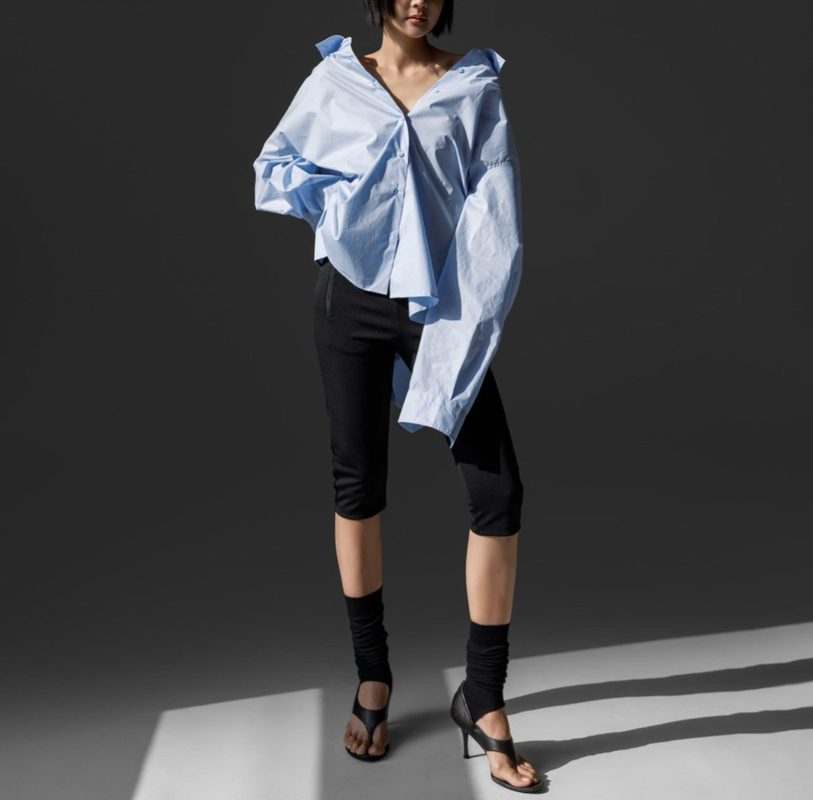 Zipped Capri Leggings