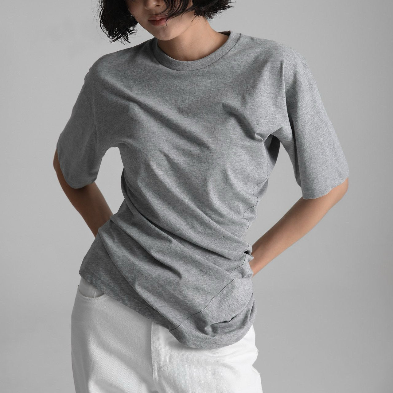 Camiseta con detalle retorcido