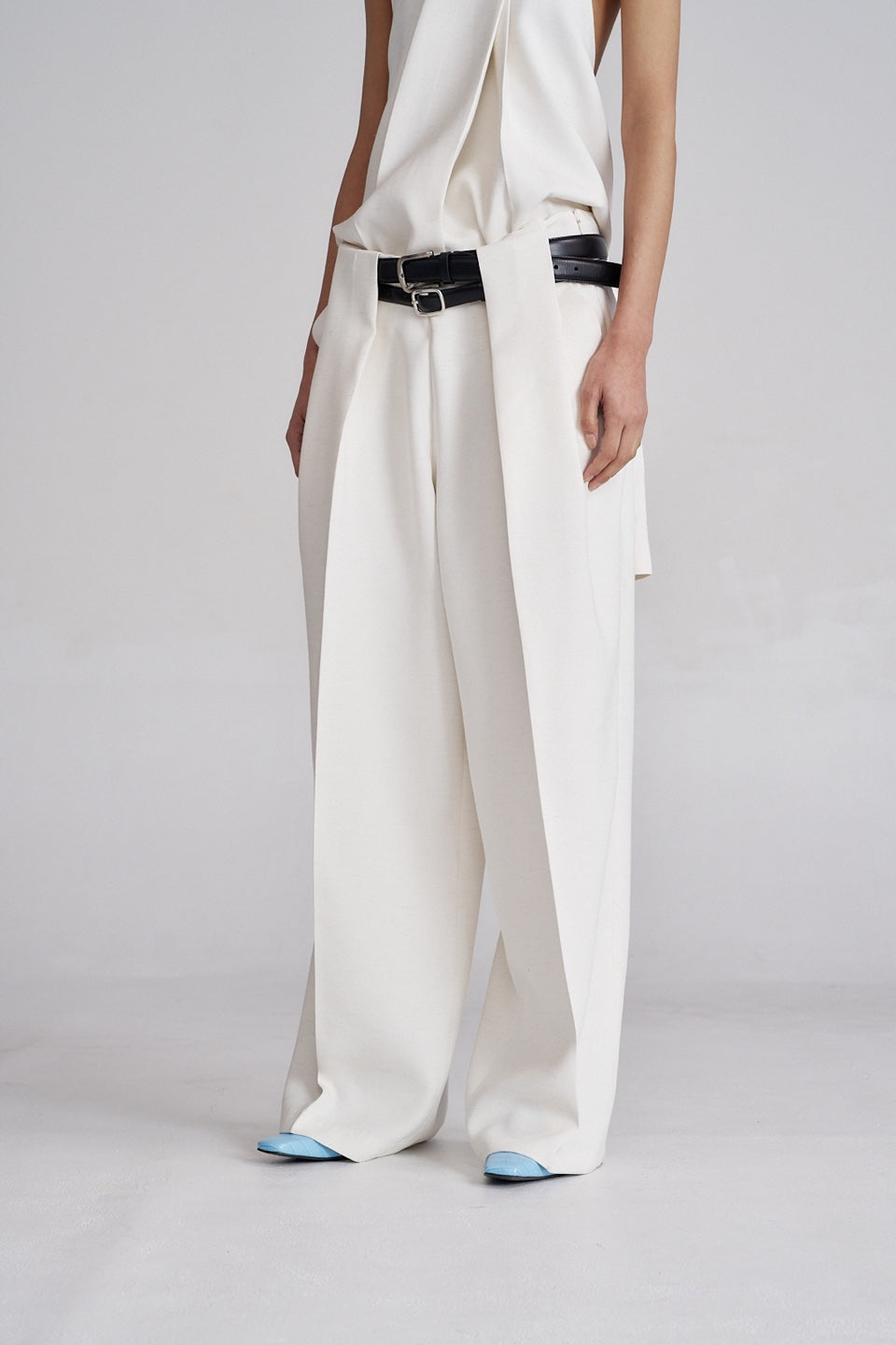 Pleated Linen Trousers