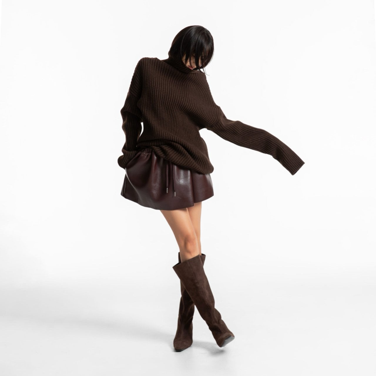 Cushioned vegan Leather Balloon Skirt
