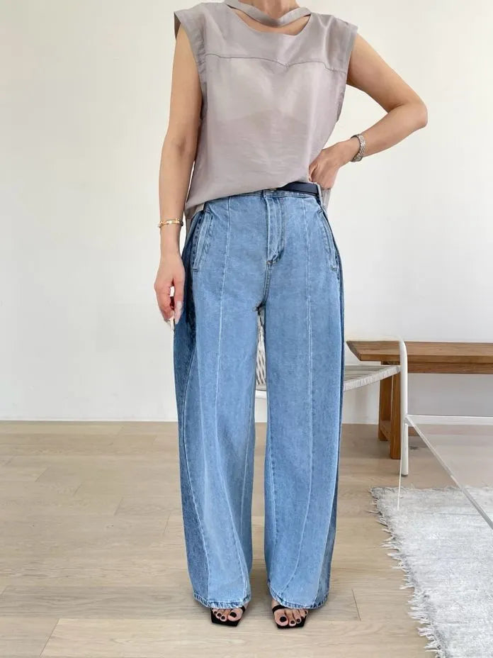 Side Pleats Jeans
