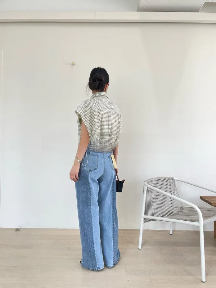 Side Pleats Jeans