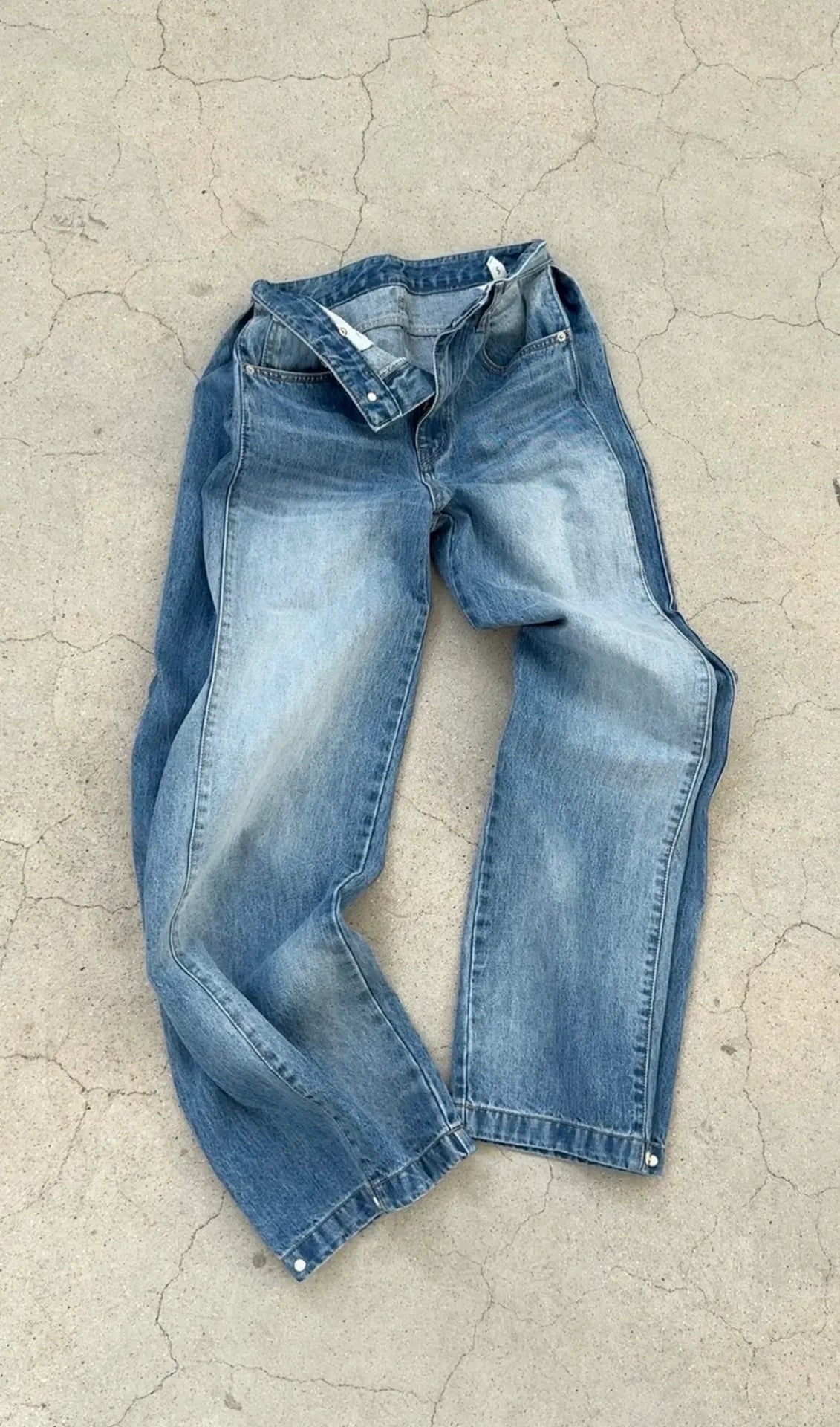 Buttoned Hem Jeans