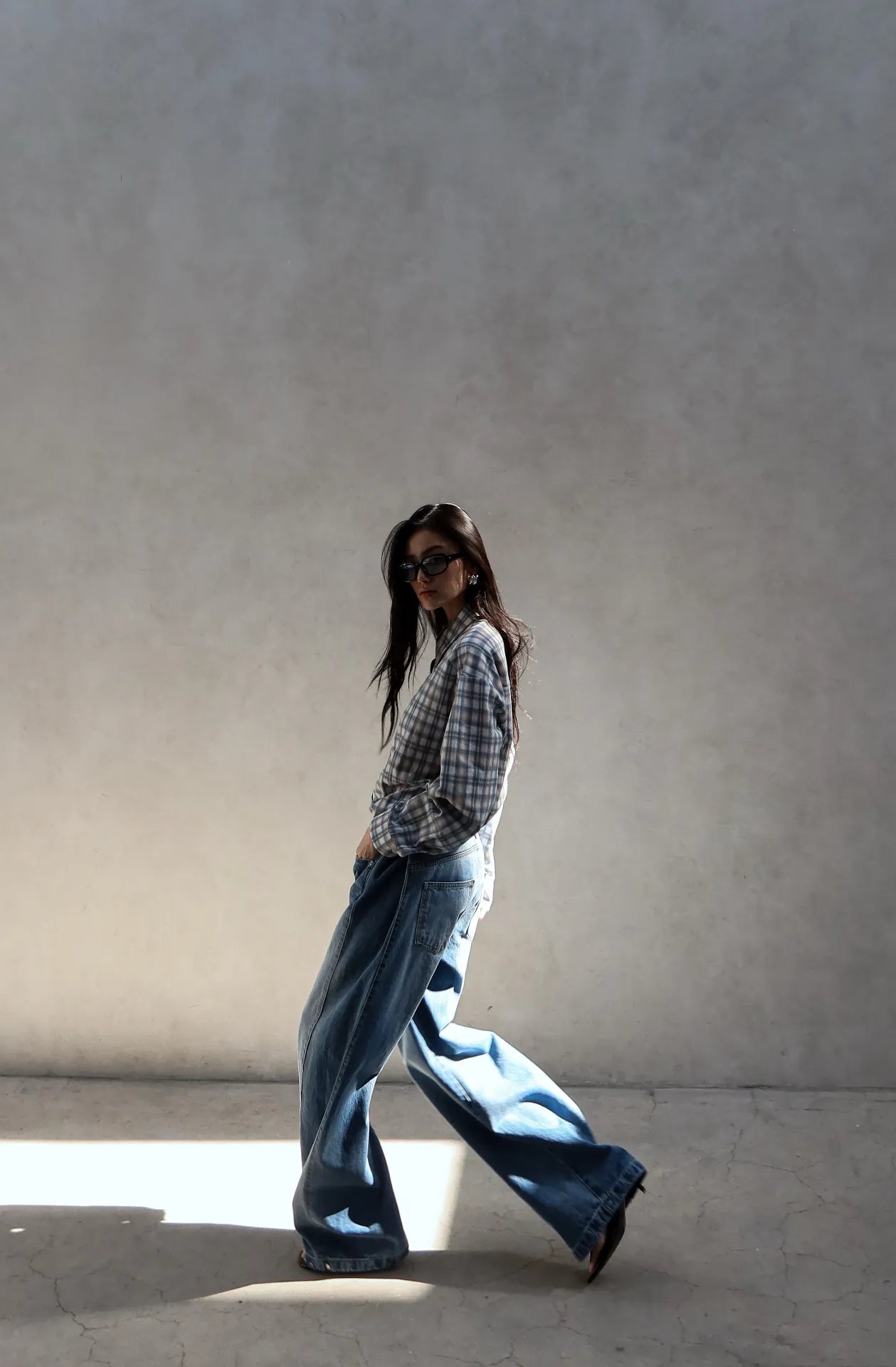 Buttoned Hem Jeans
