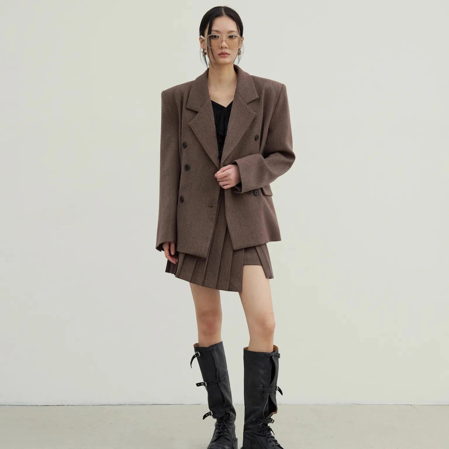 The Pleated Short Skirt