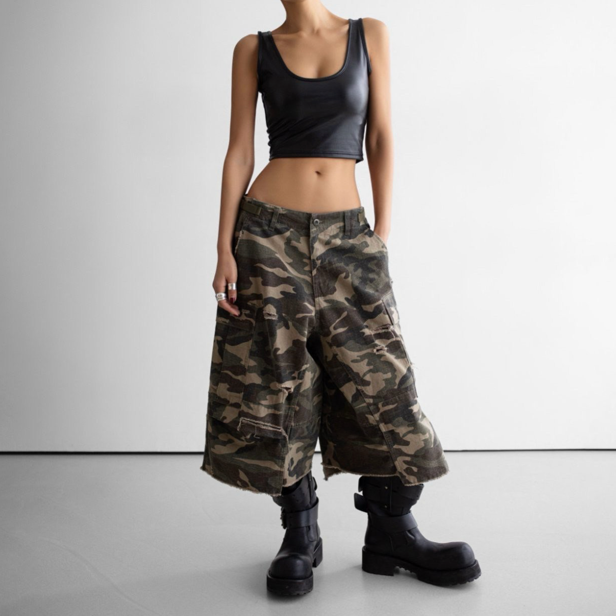 Vintage Cut-off Bermuda Pants