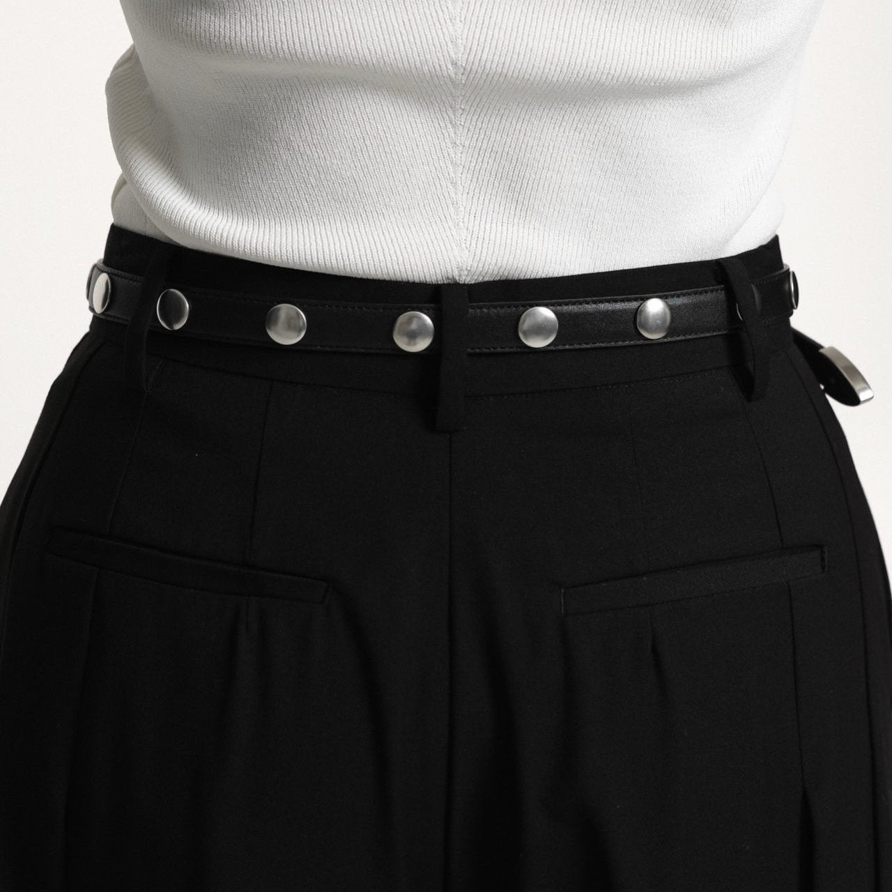 Stud Point Western Buckle Leather Belt